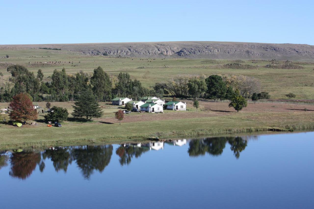Dullstroom On The Dam Екстериор снимка